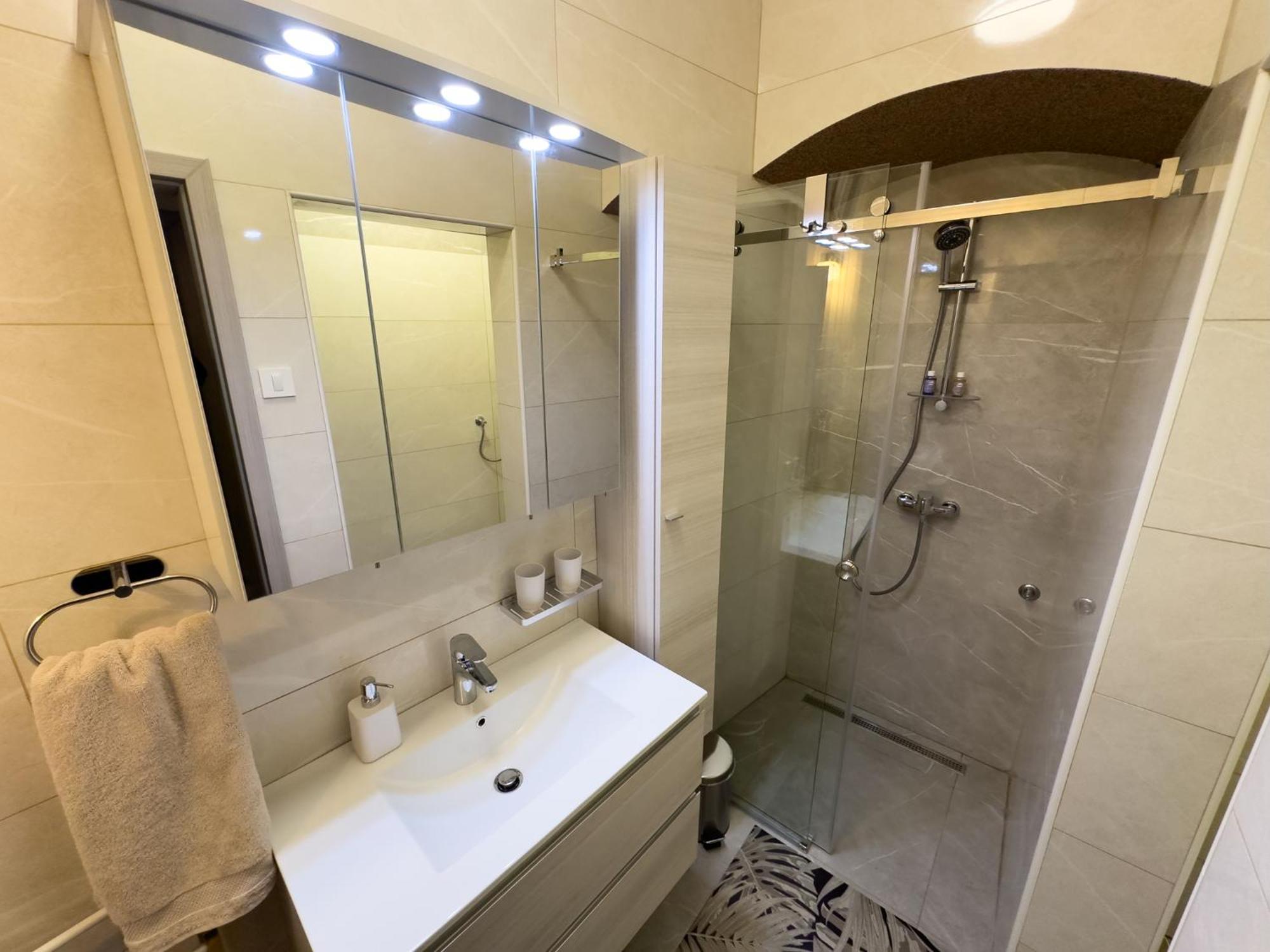 Apartments Adamas Celje Exterior foto